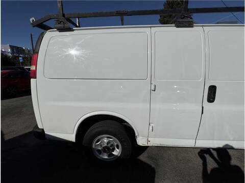 2003 GMC Savana 2500