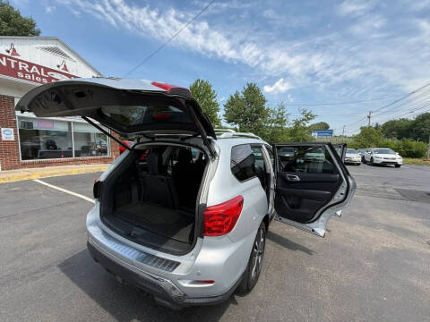 2017 Nissan Pathfinder Platinum