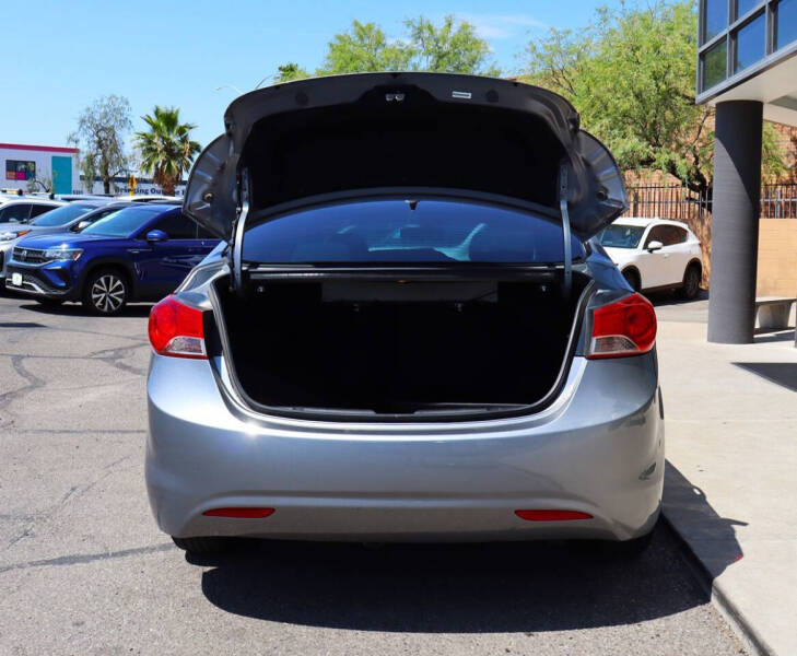 2012 Hyundai Elantra