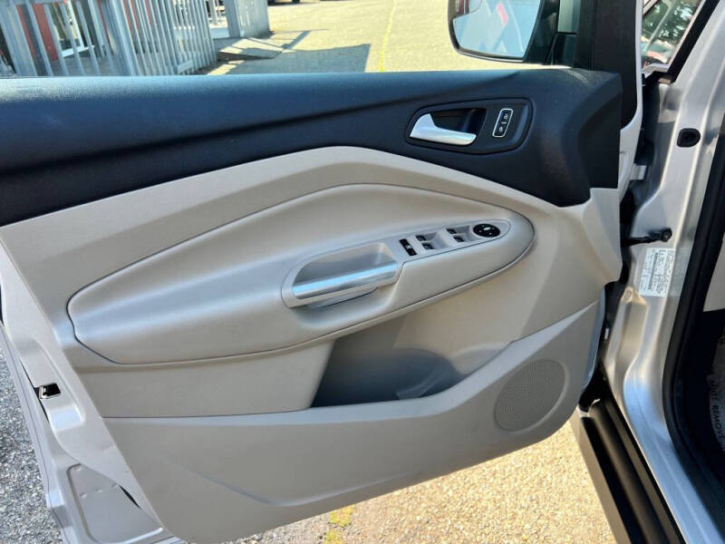 2013 Ford C-MAX Hybrid SE