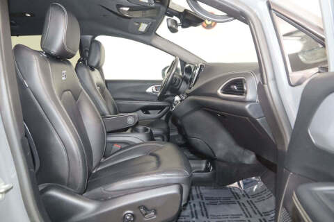 2021 Chrysler Pacifica Hybrid Touring L