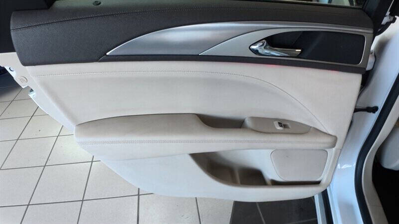 2020 Lincoln MKZ Standard