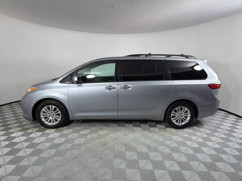 2016 Toyota Sienna
