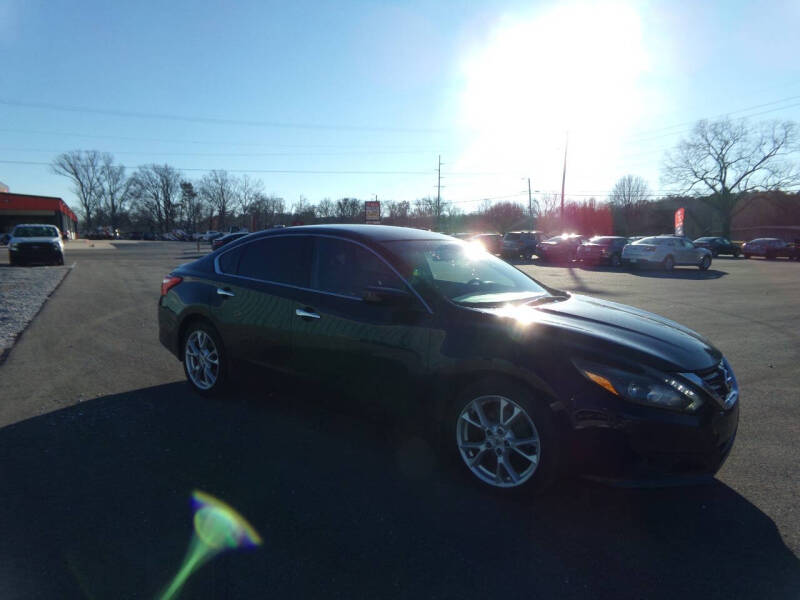 2016 Nissan Altima SR photo 3