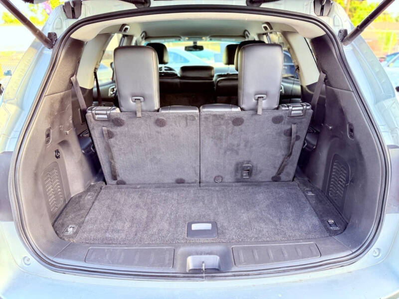 2018 Nissan Pathfinder Platinum