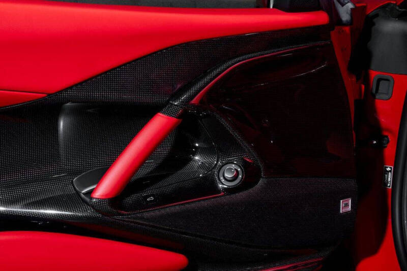 2022 Ferrari 812 Competizione