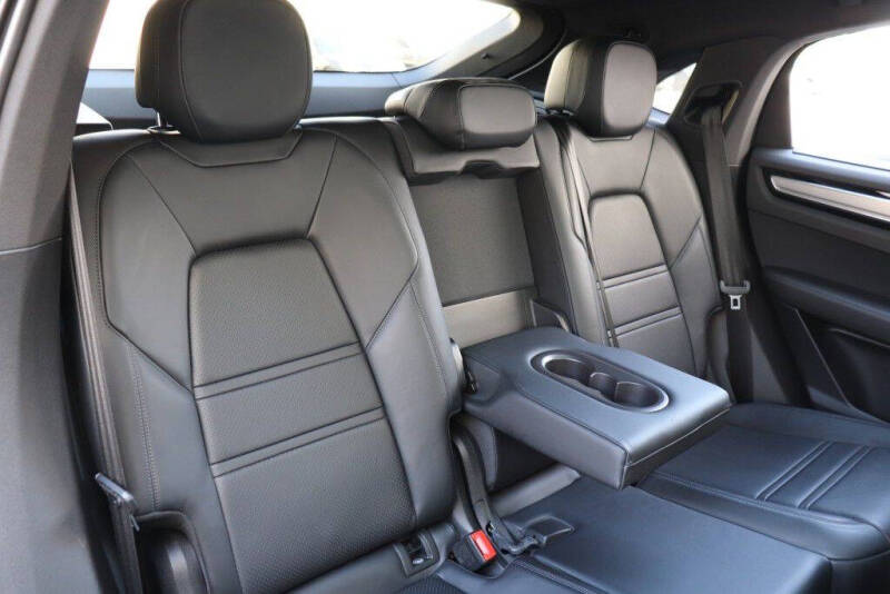 2021 Porsche Cayenne S Coupe