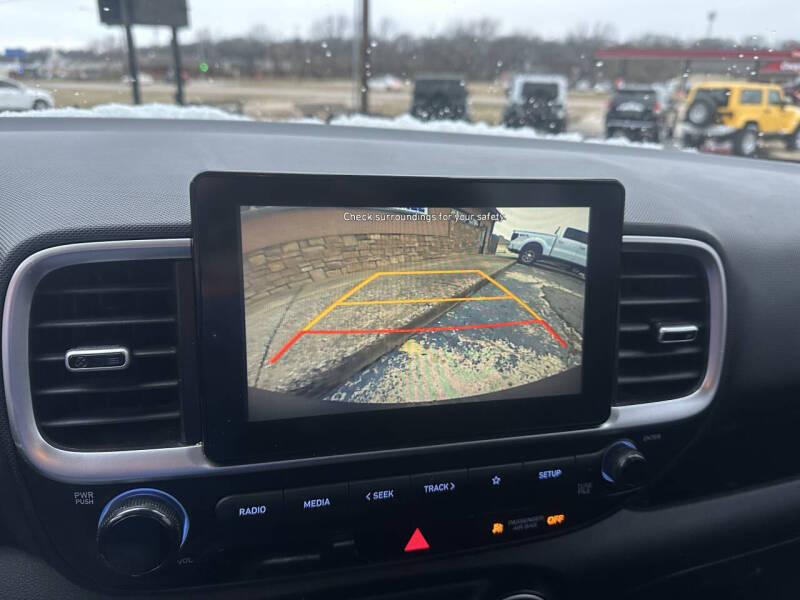 2020 Hyundai Venue SE