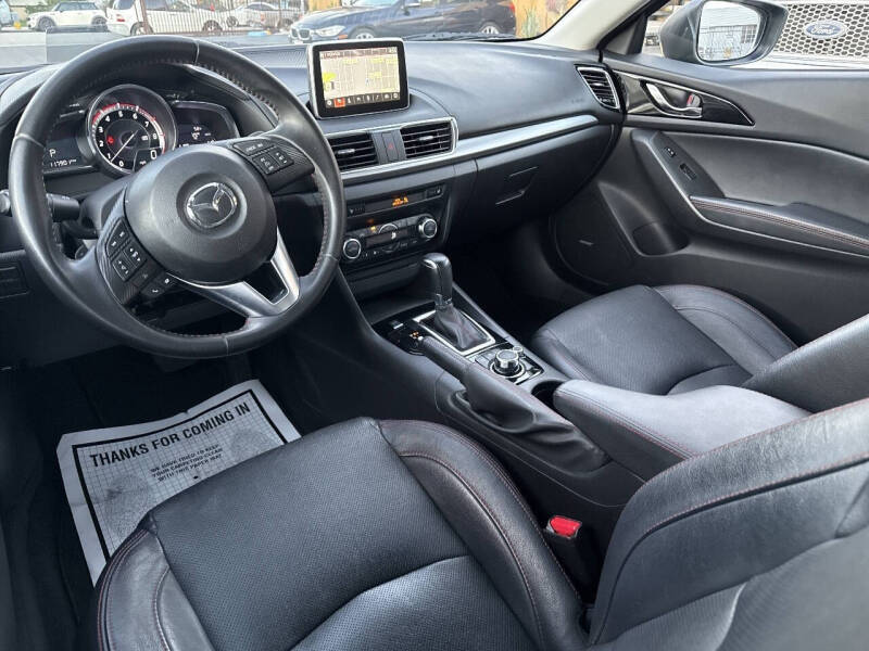 2016 Mazda MAZDA3 s Grand Touring