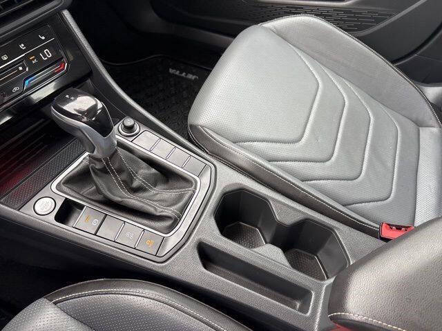 2025 Volkswagen Jetta SEL