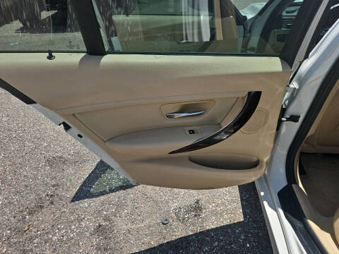 2015 BMW 3 Series 328i