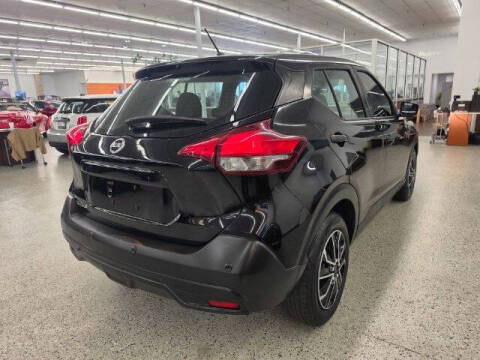2020 Nissan Kicks S