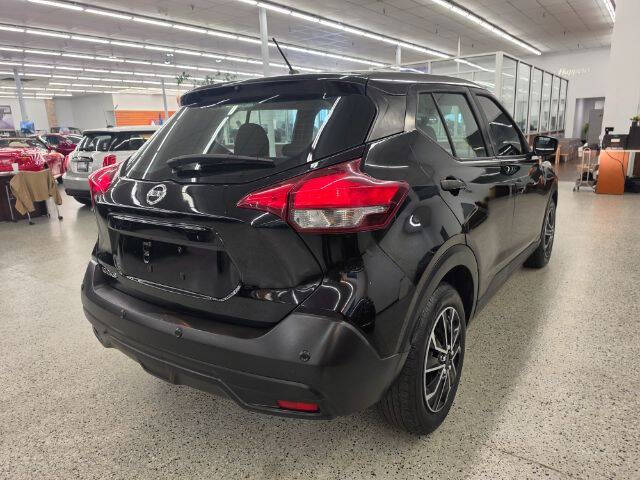 2020 Nissan Kicks S