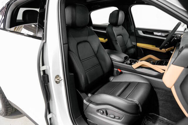 2024 Porsche Cayenne Coupe