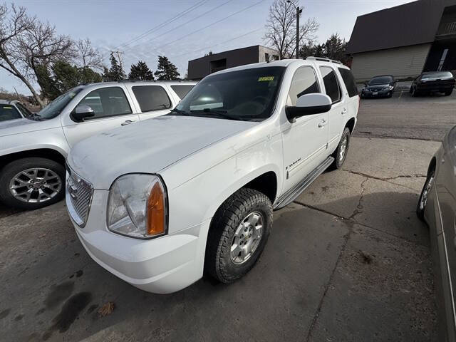 2009 GMC Yukon SLT2's photo
