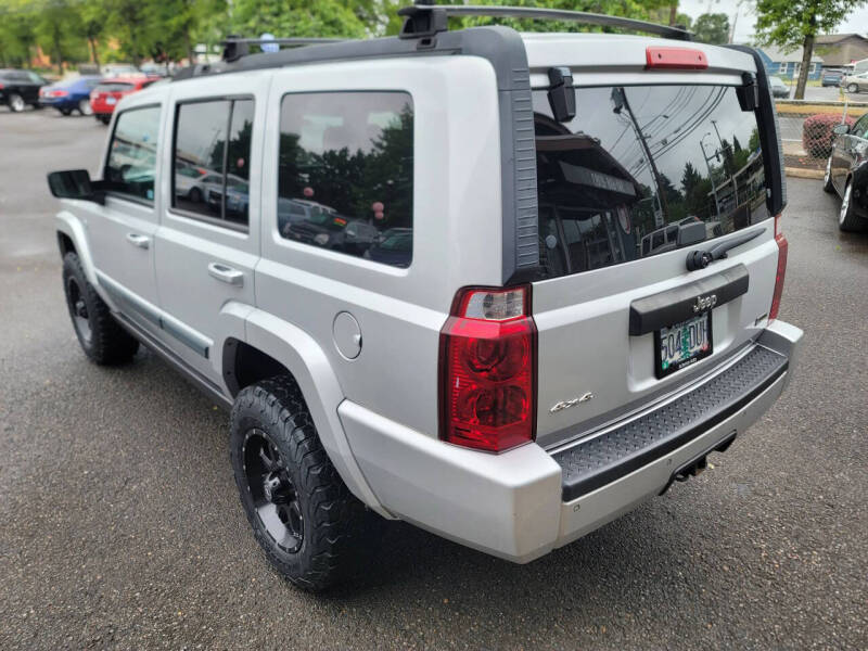 2008 Jeep Commander Sport
