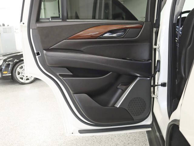 2015 Cadillac Escalade Luxury