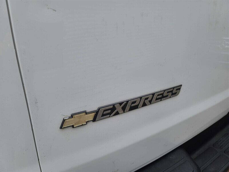 2017 Chevrolet Express 2500