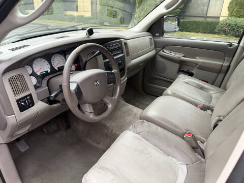 2004 Dodge Ram 1500 SLT