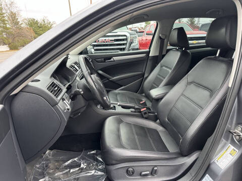 2014 Volkswagen Passat 1.8T Wolfsburg Edition PZEV