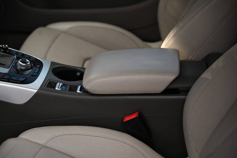 2011 Audi A5 2.0T quattro Prestige