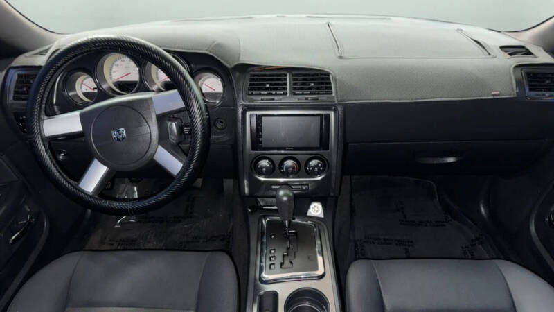 2010 Dodge Challenger SE
