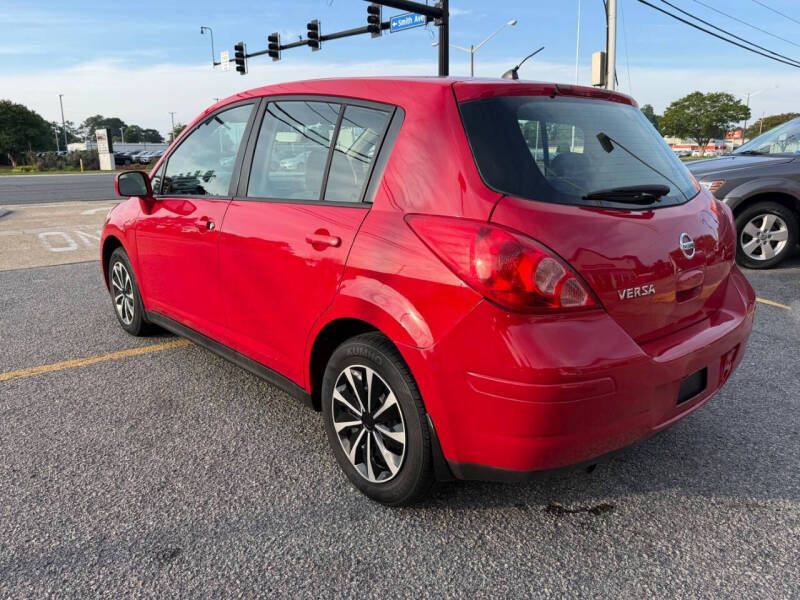 2009 Nissan Versa 1.8 S