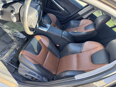 2016 Volvo V60 Cross Country T5