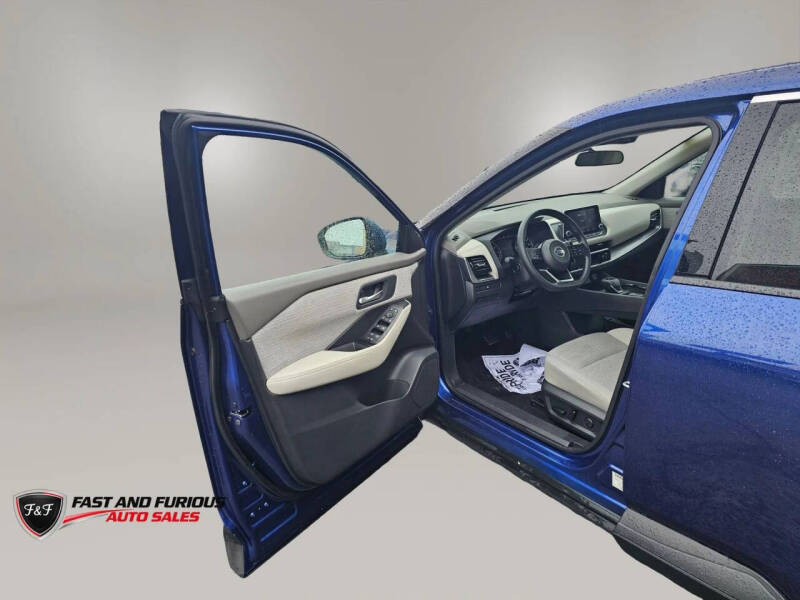 2021 Nissan Rogue SV