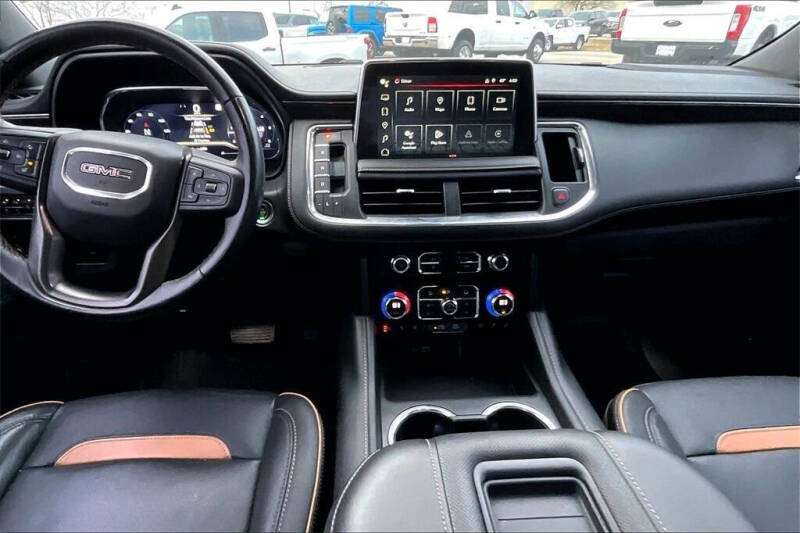 2023 GMC Yukon XL AT4