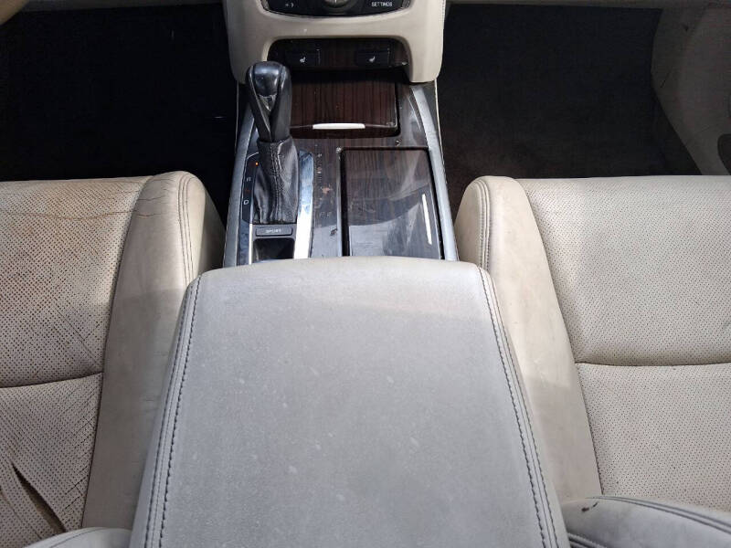 2015 Acura RLX w/Navi