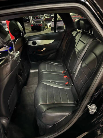 2019 Mercedes-Benz GLC GLC 300