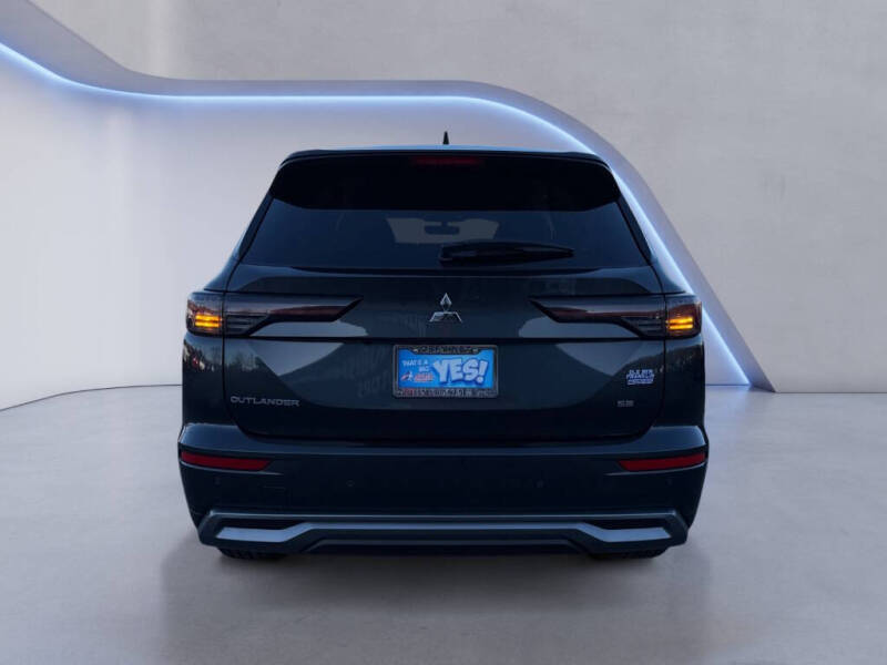 2026 Mitsubishi Outlander SE