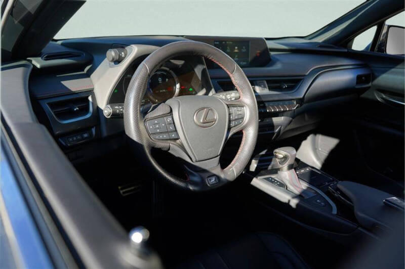 2020 Lexus UX 250h F SPORT