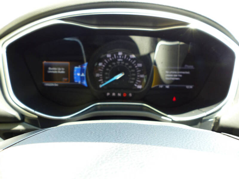 2016 Ford Fusion SE