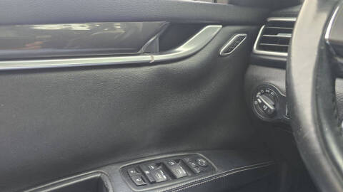 2017 Maserati Ghibli
