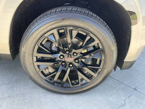 2022 GMC Yukon XL SLT