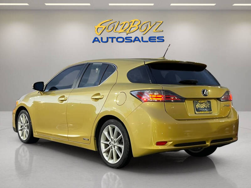 2011 Lexus CT 200h