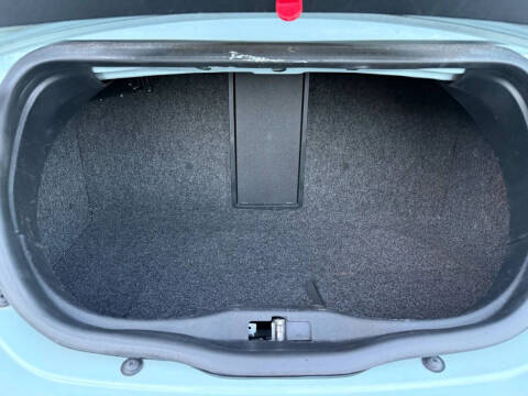 2010 Volkswagen New Beetle Convertible