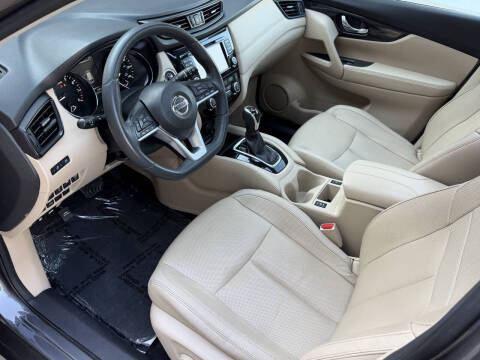 2017 Nissan Rogue SL