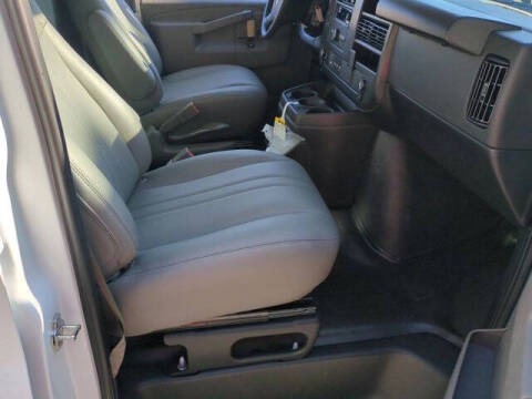 2025 Chevrolet Express 2500