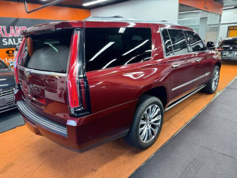 2017 Cadillac Escalade ESV Platinum