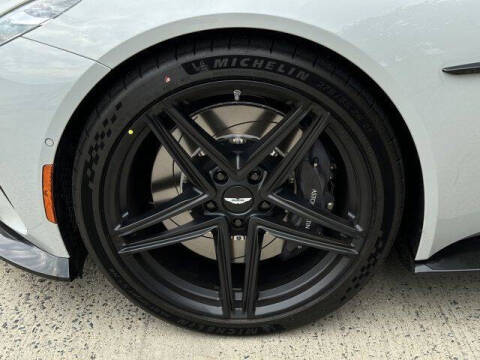 2025 Aston Martin Vantage