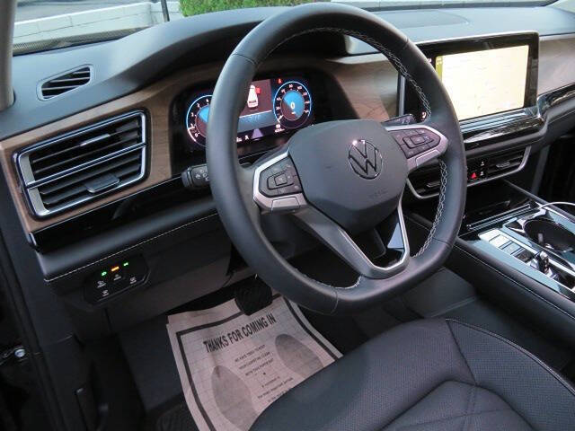 2024 Volkswagen Atlas SE