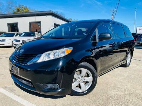 2014 Toyota Sienna for sale at Best Cars of Georgia in Gainesville GA
