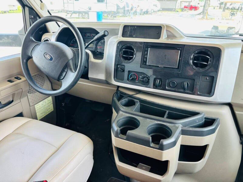 2016 Winnebago Spirit 31K