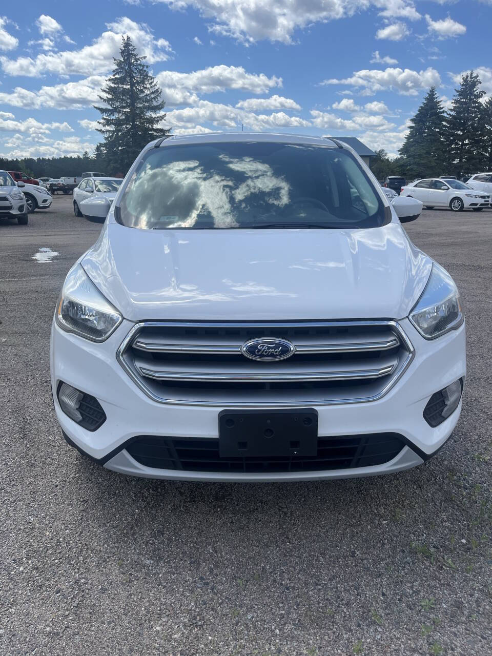 White 2017 Ford Escape SE AWD SE 4dr SUV 1