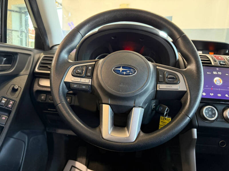 2017 Subaru Forester 2.5i