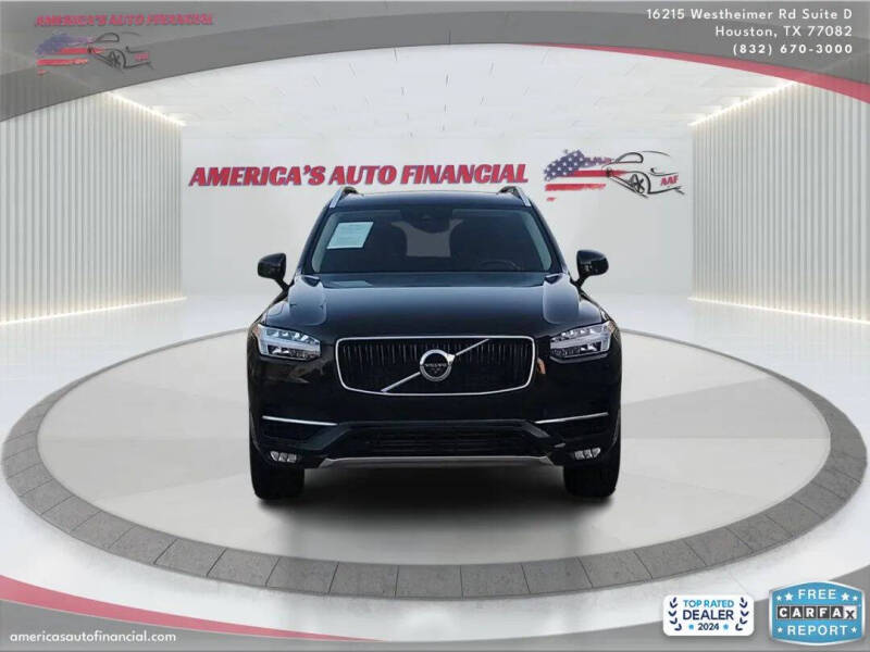 2016 Volvo XC90 T6 Momentum