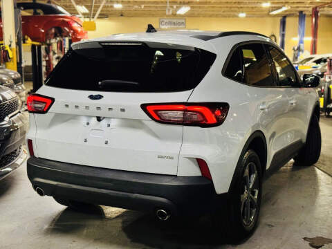 2025 Ford Escape ST-Line Select